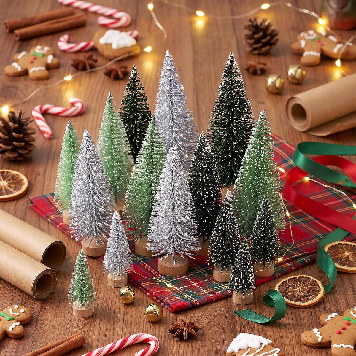 hatisan 30pcs Mini Christmas Trees Artificial Christmas Tree Bottle Brush Trees with Wooden Base for Christmas Decor Party Home Table Craft Decorations