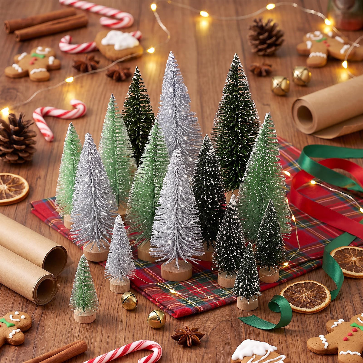 hatisan 30pcs Mini Christmas Trees Artificial Christmas Tree Bottle Brush Trees with Wooden Base for Christmas Decor Party Home Table Craft Decorations