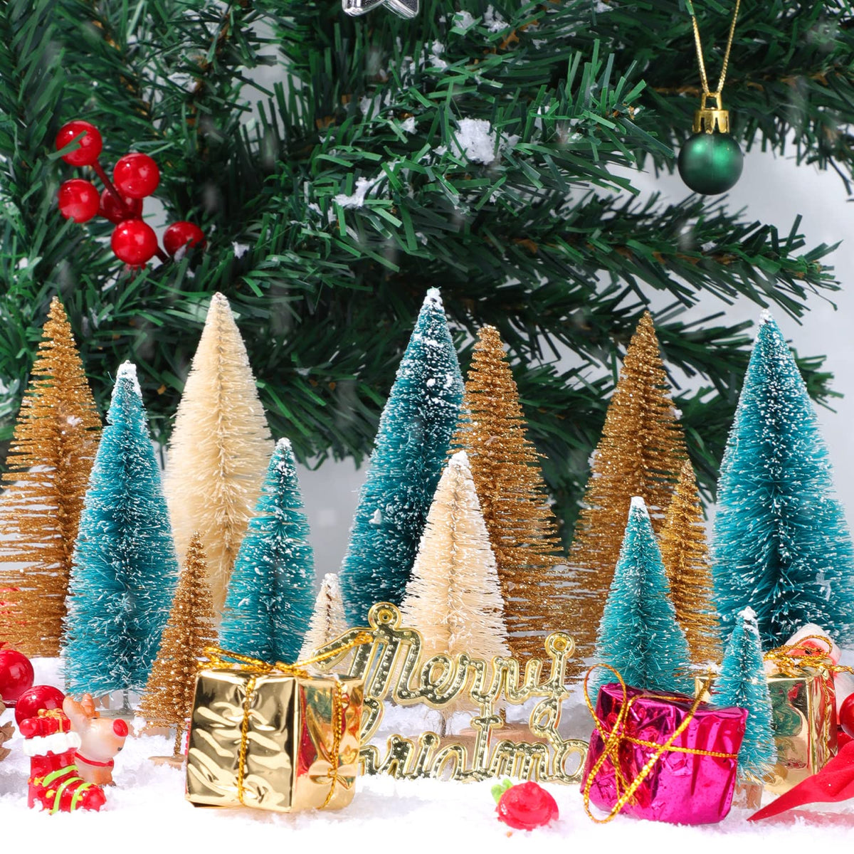 hatisan 30pcs Mini Christmas Trees Artificial Christmas Tree Bottle Brush Trees with Wooden Base for Christmas Decor Party Home Table Craft Decorations