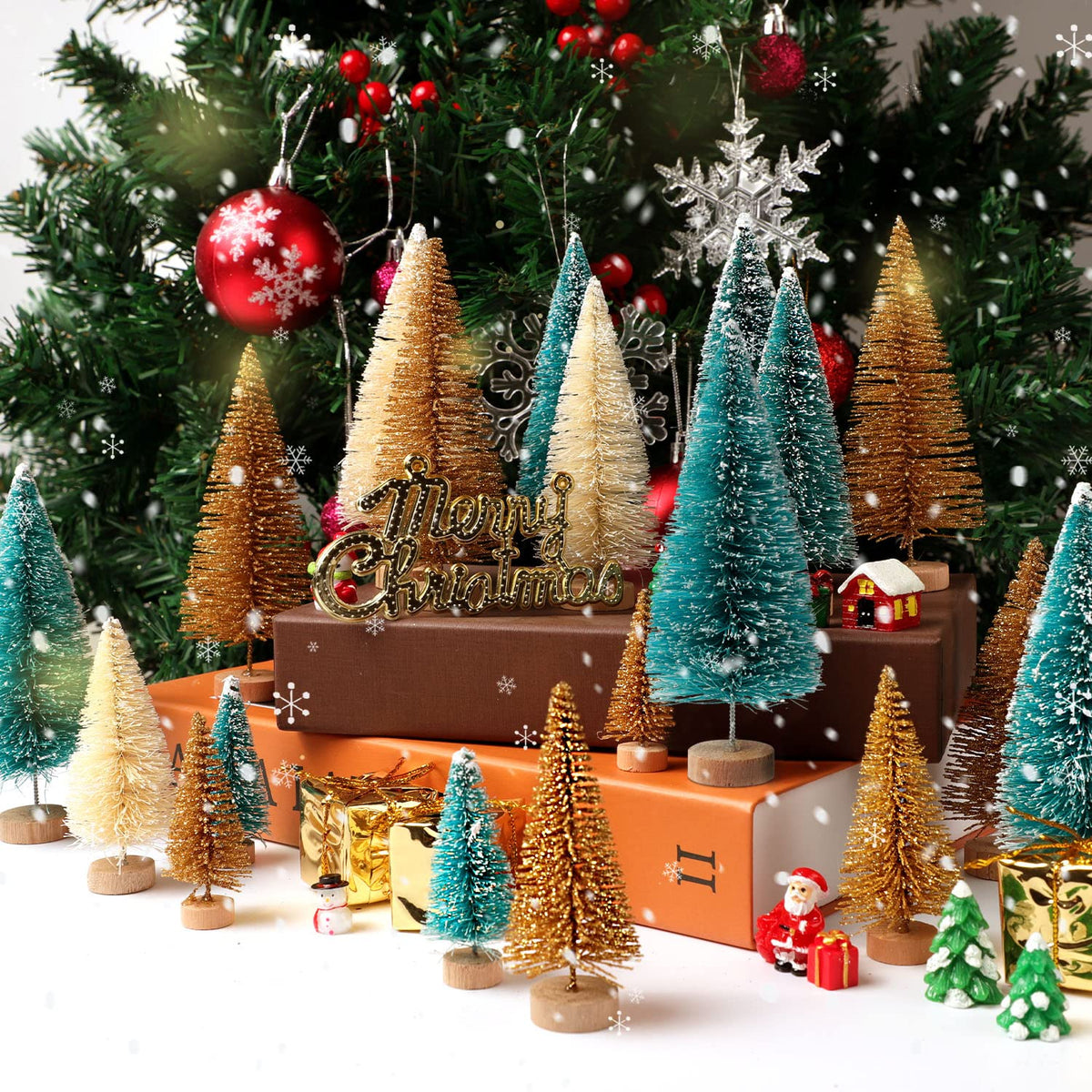hatisan 30pcs Mini Christmas Trees Artificial Christmas Tree Bottle Brush Trees with Wooden Base for Christmas Decor Party Home Table Craft Decorations