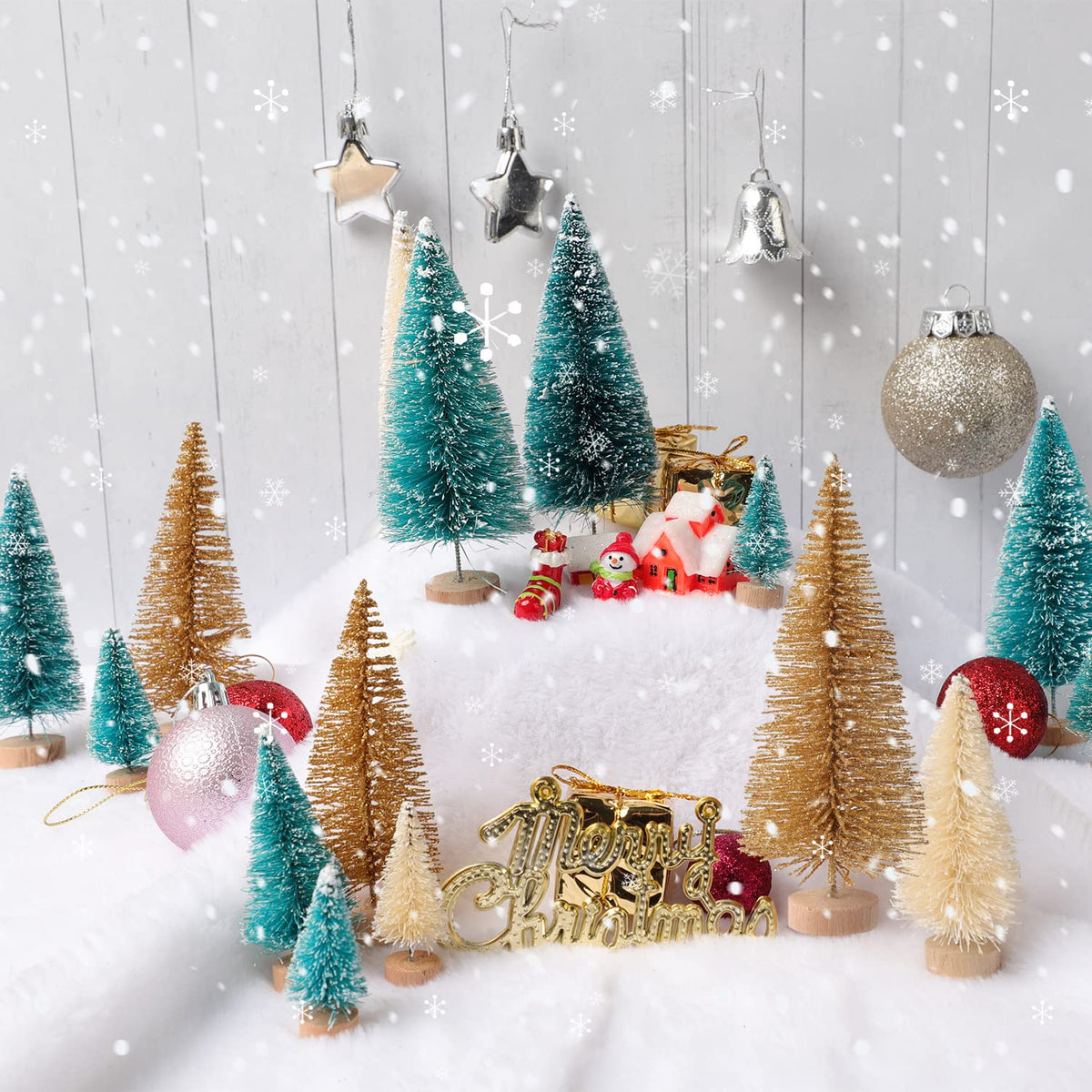 hatisan 30pcs Mini Christmas Trees Artificial Christmas Tree Bottle Brush Trees with Wooden Base for Christmas Decor Party Home Table Craft Decorations