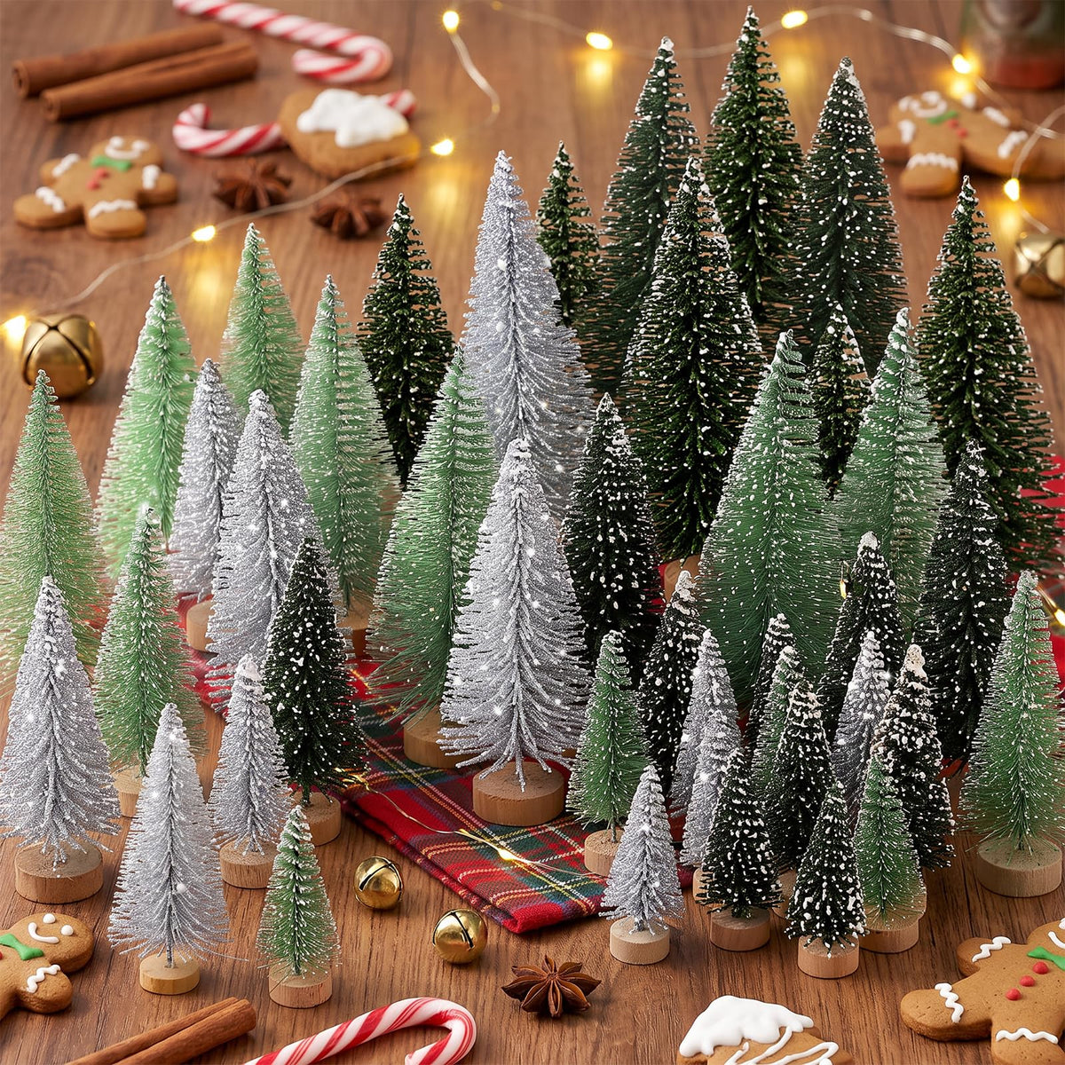 hatisan 30pcs Mini Christmas Trees Artificial Christmas Tree Bottle Brush Trees with Wooden Base for Christmas Decor Party Home Table Craft Decorations